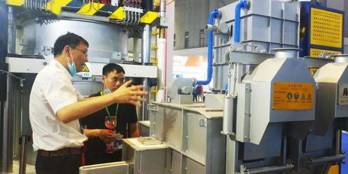 萬豐科技攜多款重磅產品亮相，探索鑄造智能裝備領域新解決方案